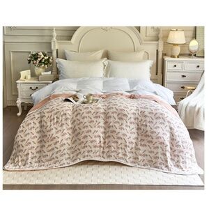 Floral Pink and White Muslin Throw Blanket 6-Layer Gauze Coverlet Both Sides